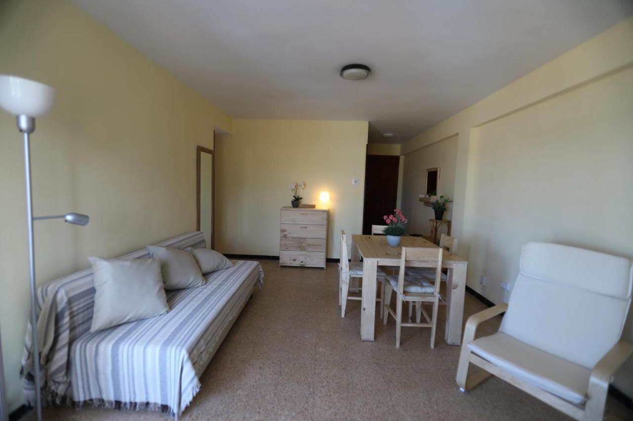 El Faro Apartaments Platja Llarga-Les Salines-Tgn Ταραγόνα Εξωτερικό φωτογραφία