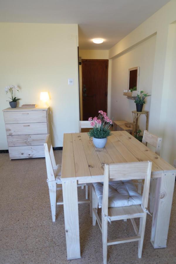 El Faro Apartaments Platja Llarga-Les Salines-Tgn Ταραγόνα Εξωτερικό φωτογραφία
