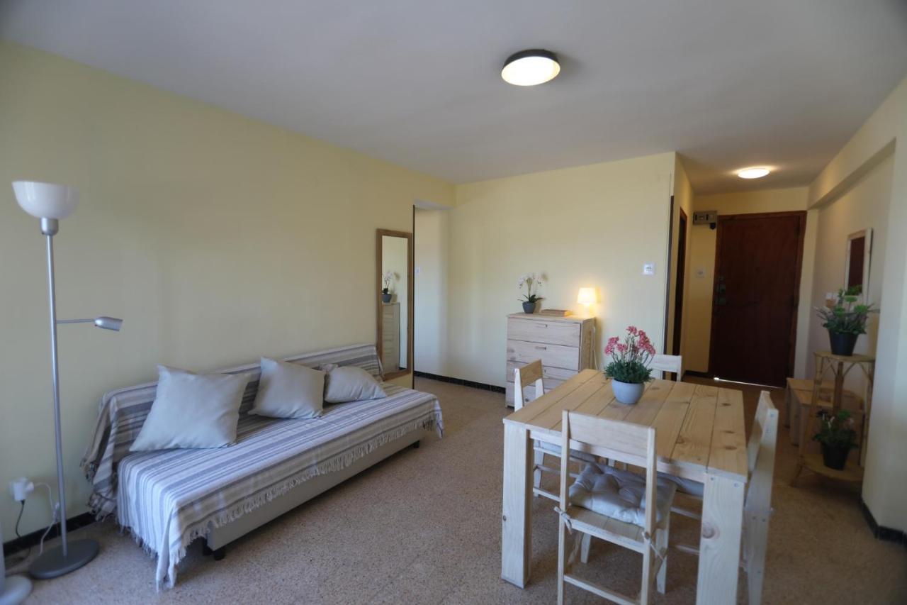 El Faro Apartaments Platja Llarga-Les Salines-Tgn Ταραγόνα Εξωτερικό φωτογραφία