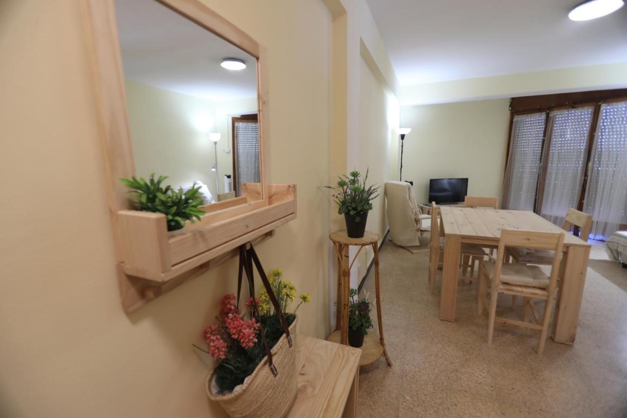 El Faro Apartaments Platja Llarga-Les Salines-Tgn Ταραγόνα Εξωτερικό φωτογραφία
