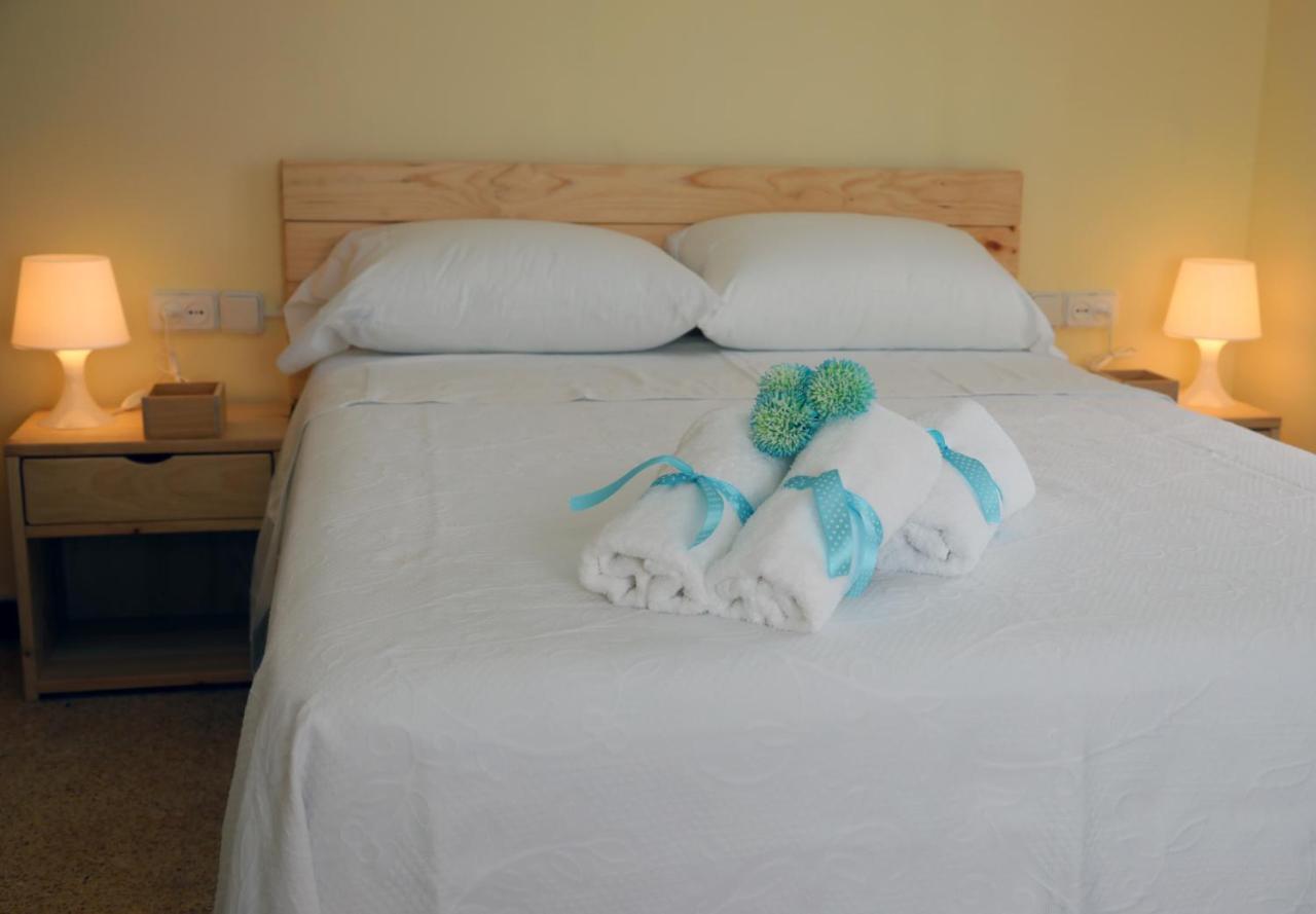 El Faro Apartaments Platja Llarga-Les Salines-Tgn Ταραγόνα Εξωτερικό φωτογραφία